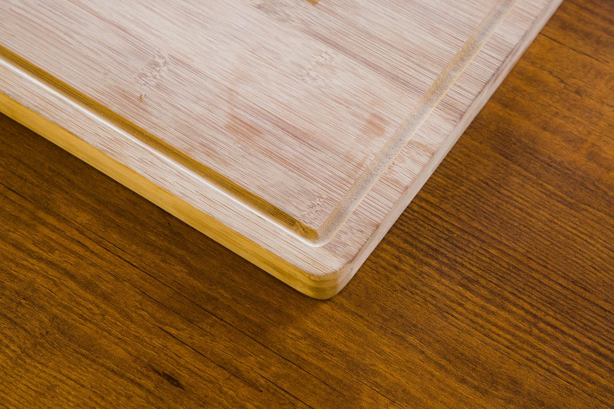 Bamboo Cutting Board with Juice Groove – Medium 30×20 cm